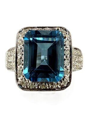 18K White Gold Topaz Ring w/Diamonds - Size 6.25